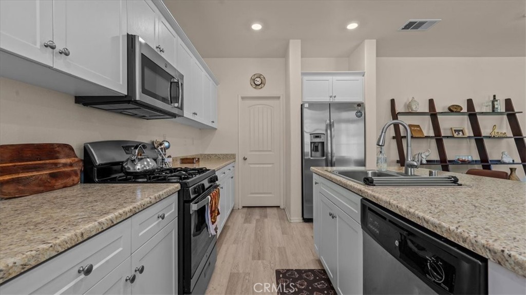 17114 Gray Pine Place