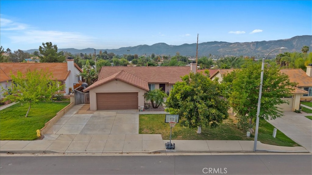22125 Country Hills Drive