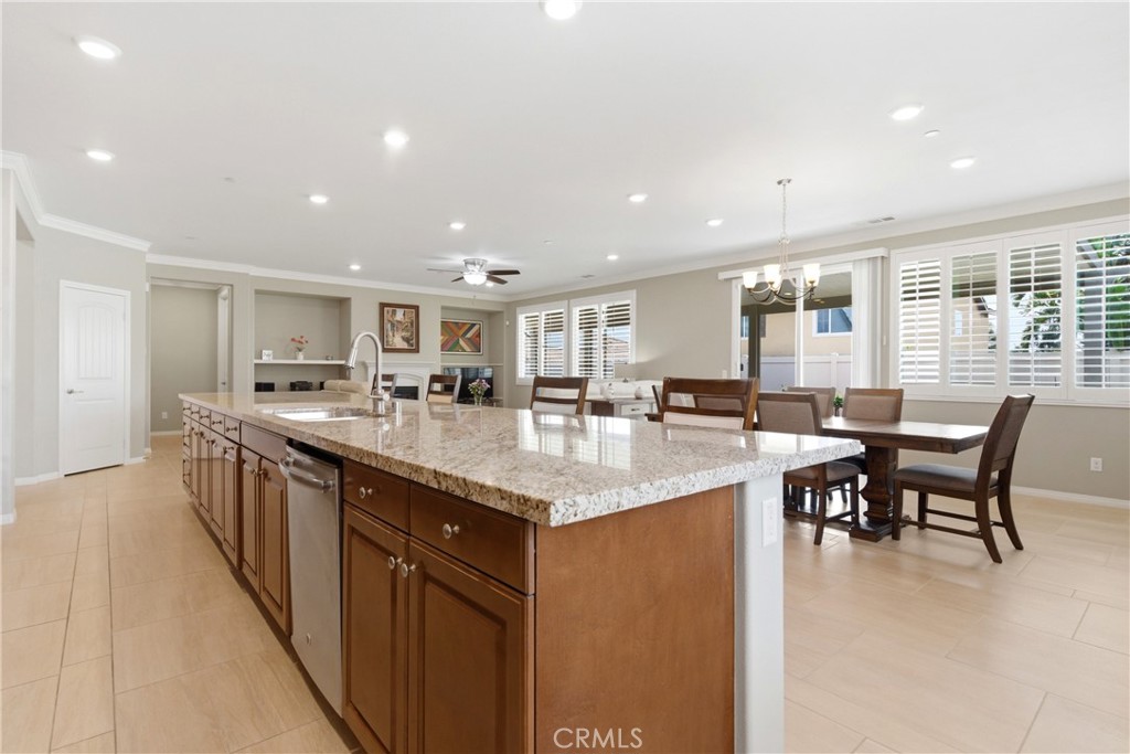 11414 CORTE LOS LAURELES