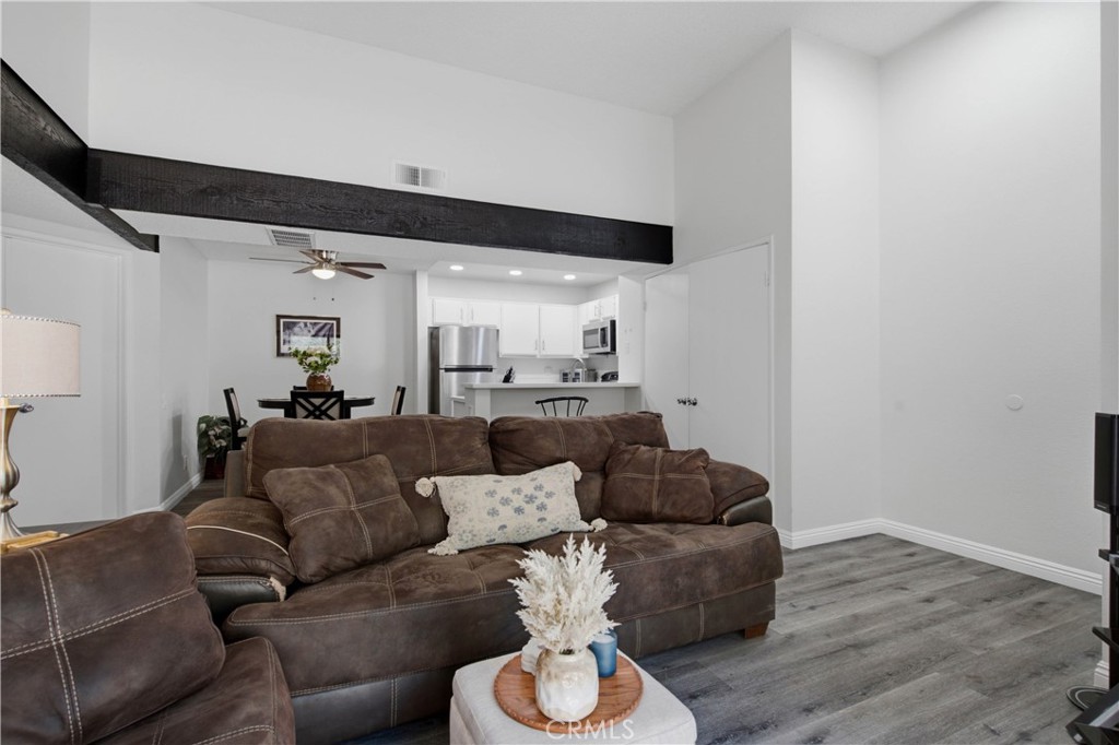 1500 West Edgehill Road 20