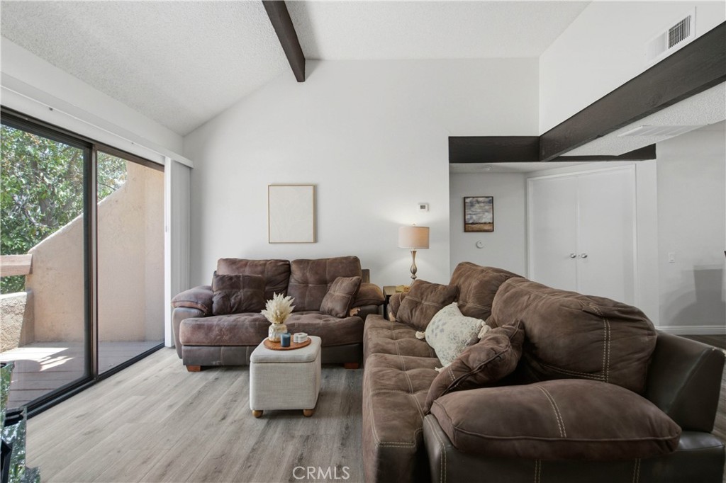 1500 West Edgehill Road 20