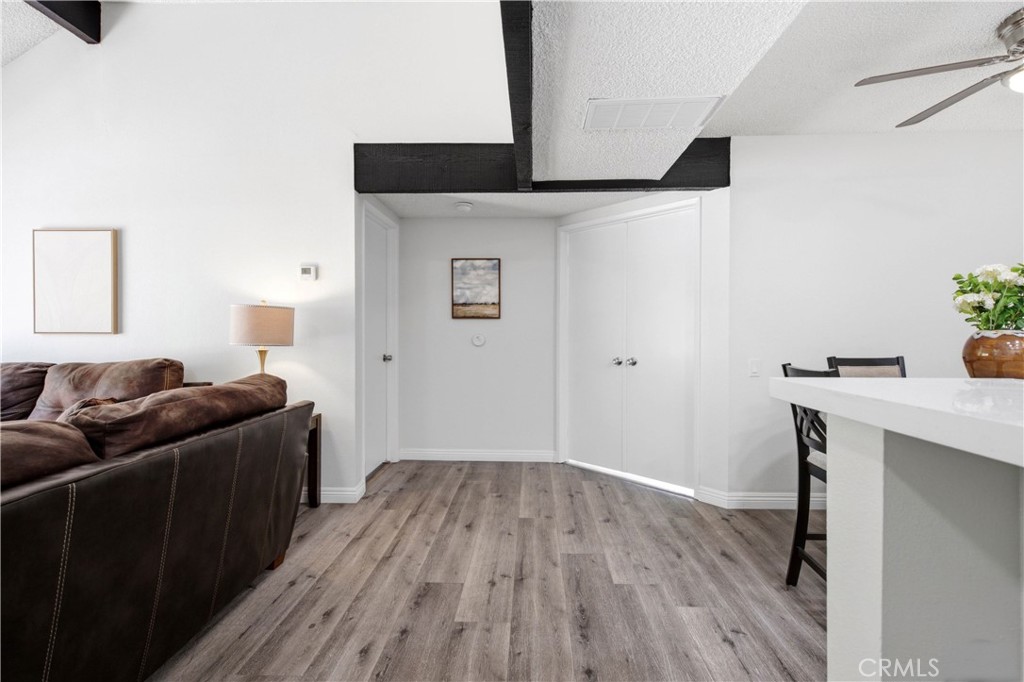 1500 West Edgehill Road 20
