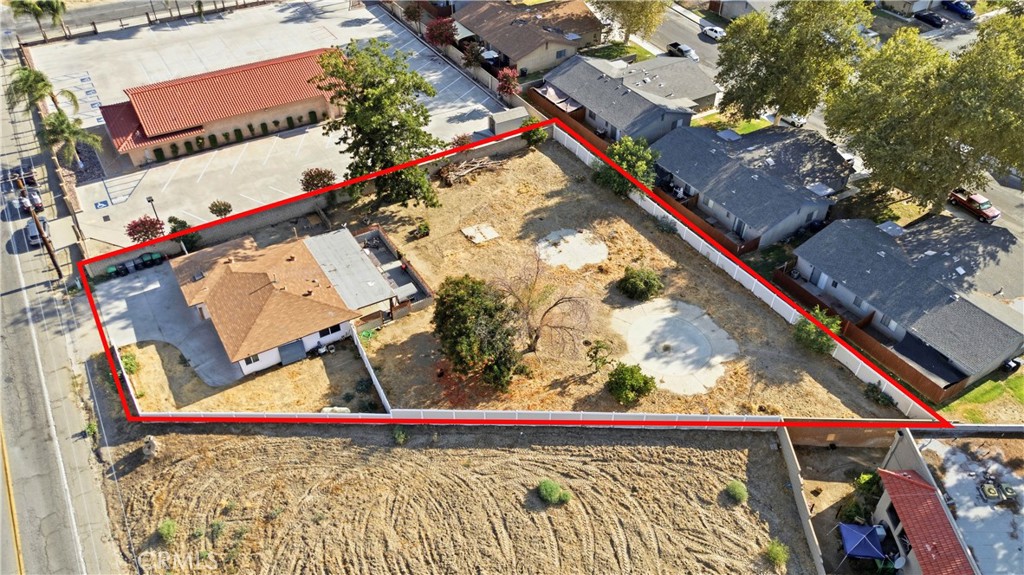 905 N Santa Fe Street