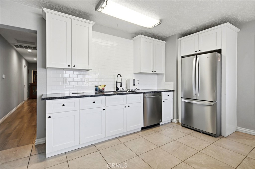 905 N Santa Fe Street