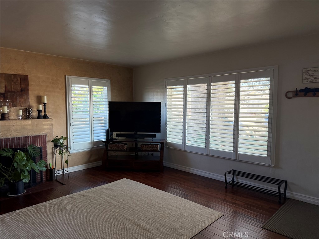 2210 Rockway
