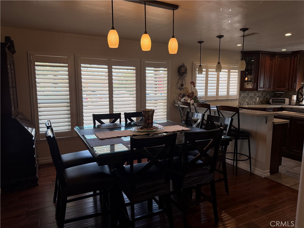 2210 Rockway
