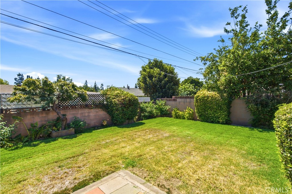 1359 West Granada Court
