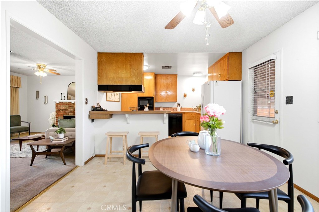 1359 West Granada Court