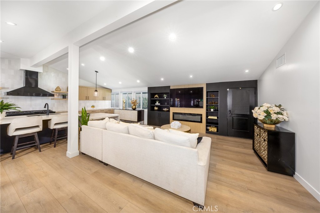 12746 12746 Martha Ann Drive