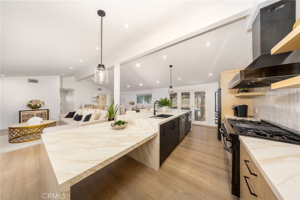 12746 12746 Martha Ann Drive
