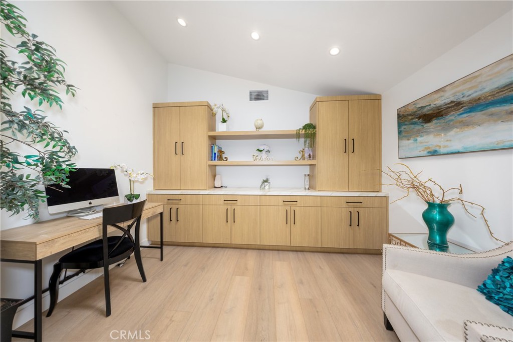 12746 12746 Martha Ann Drive