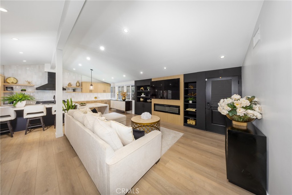 12746 12746 Martha Ann Drive