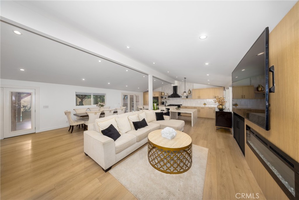 12746 12746 Martha Ann Drive