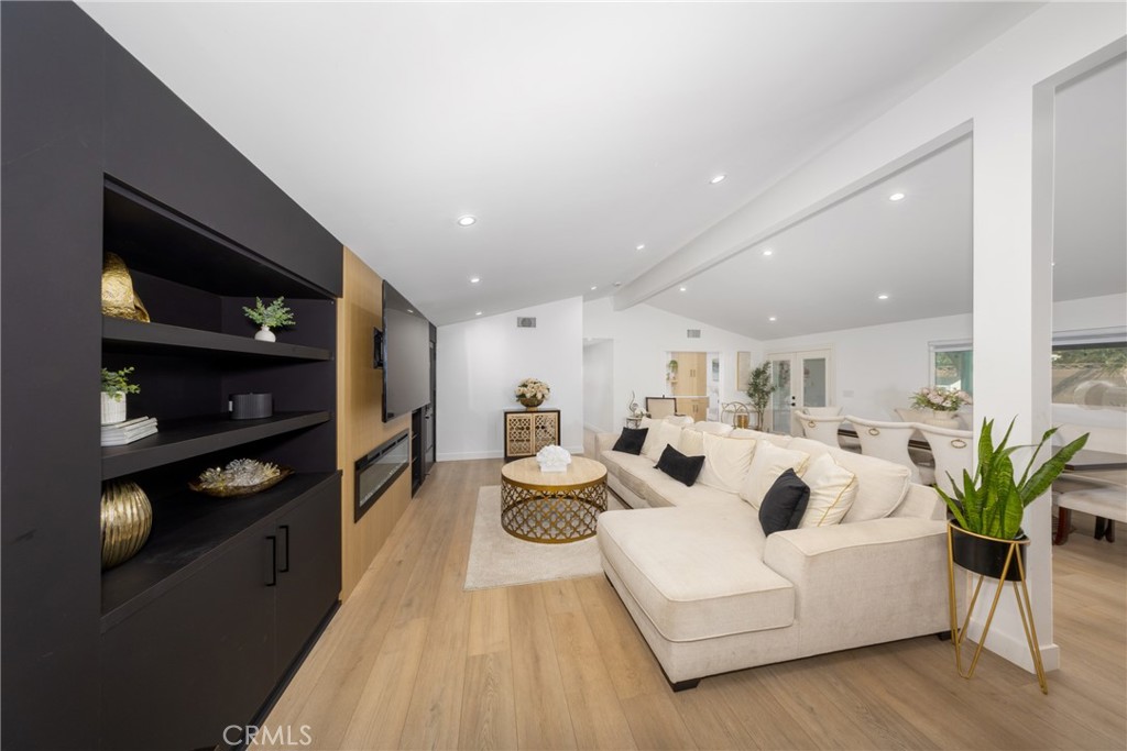 12746 12746 Martha Ann Drive