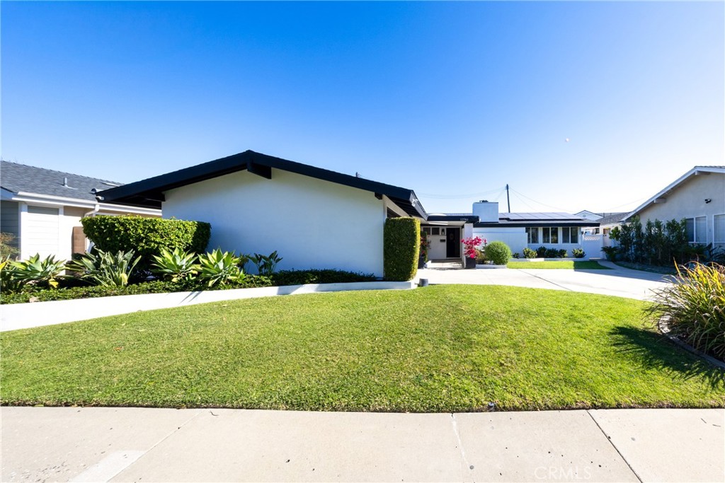 12746 12746 Martha Ann Drive