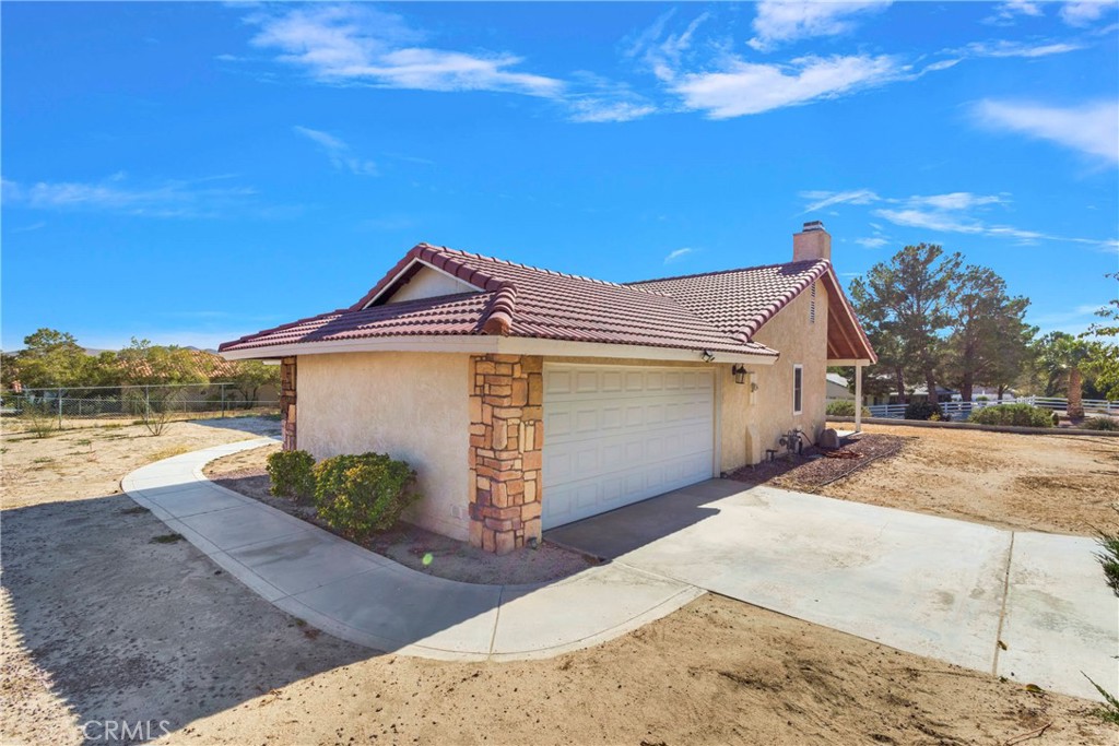 26665 Lakeview Drive