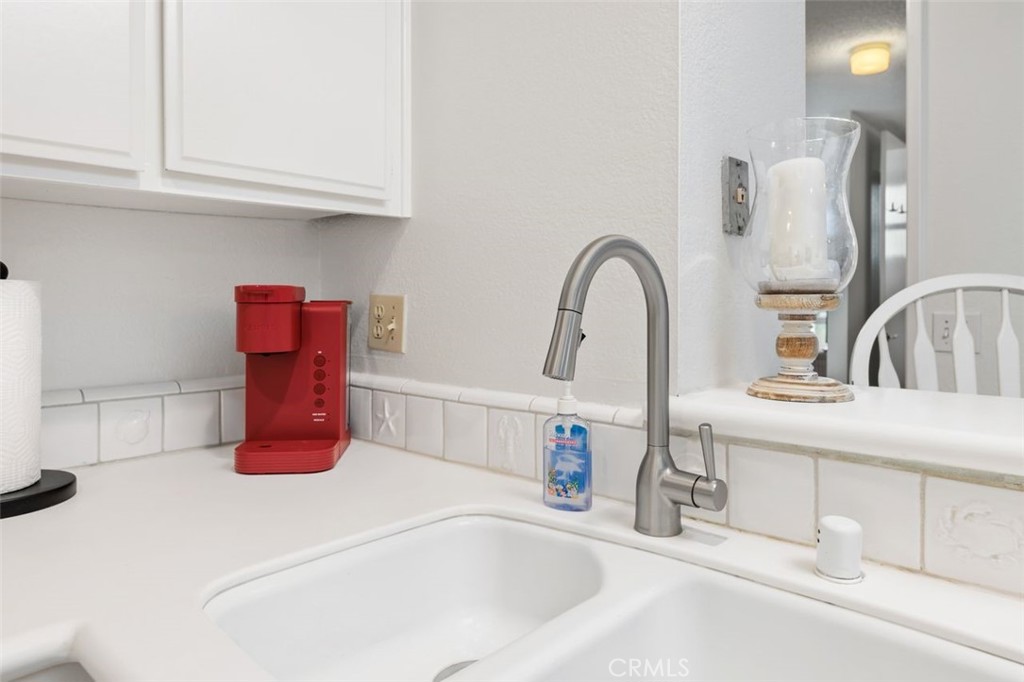 999 N Pacific Street Unit: B218