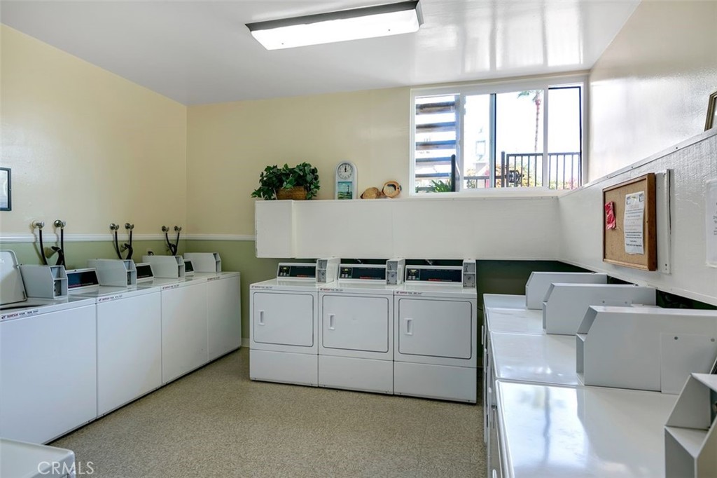 999 N Pacific Street Unit: B218