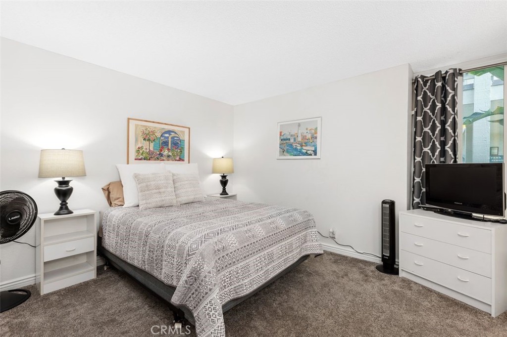 999 N Pacific Street Unit: B218