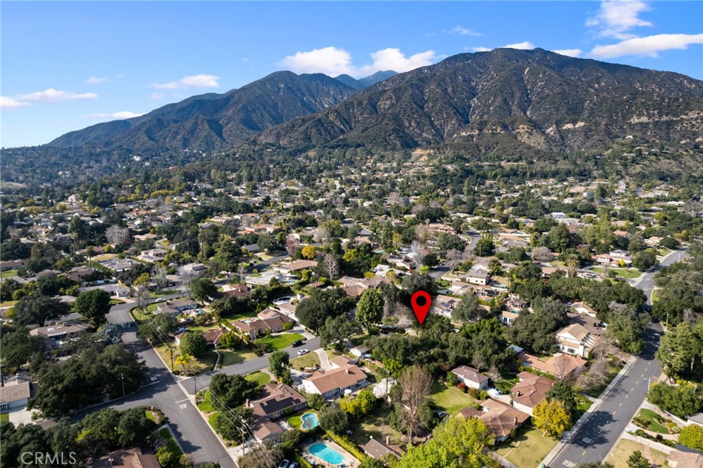 1820 Alta Oaks Drive