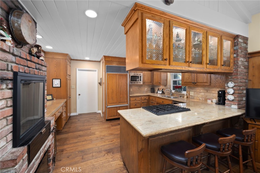 1820 Alta Oaks Drive