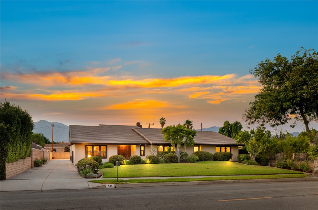 535 W Longden Avenue