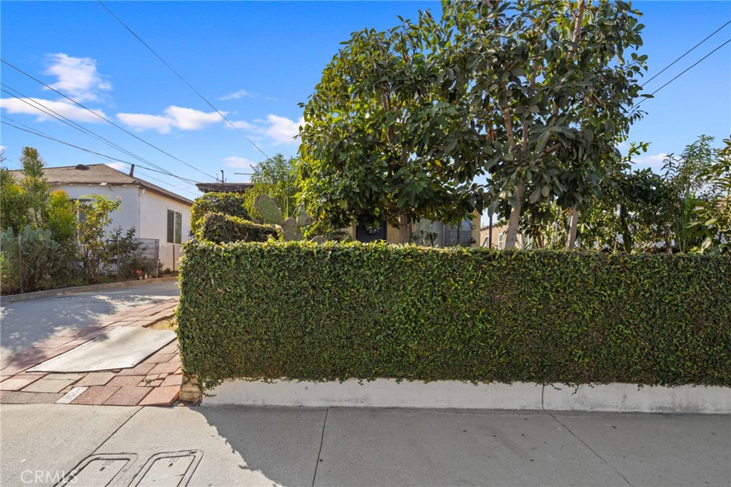 2535 Strathmore Avenue