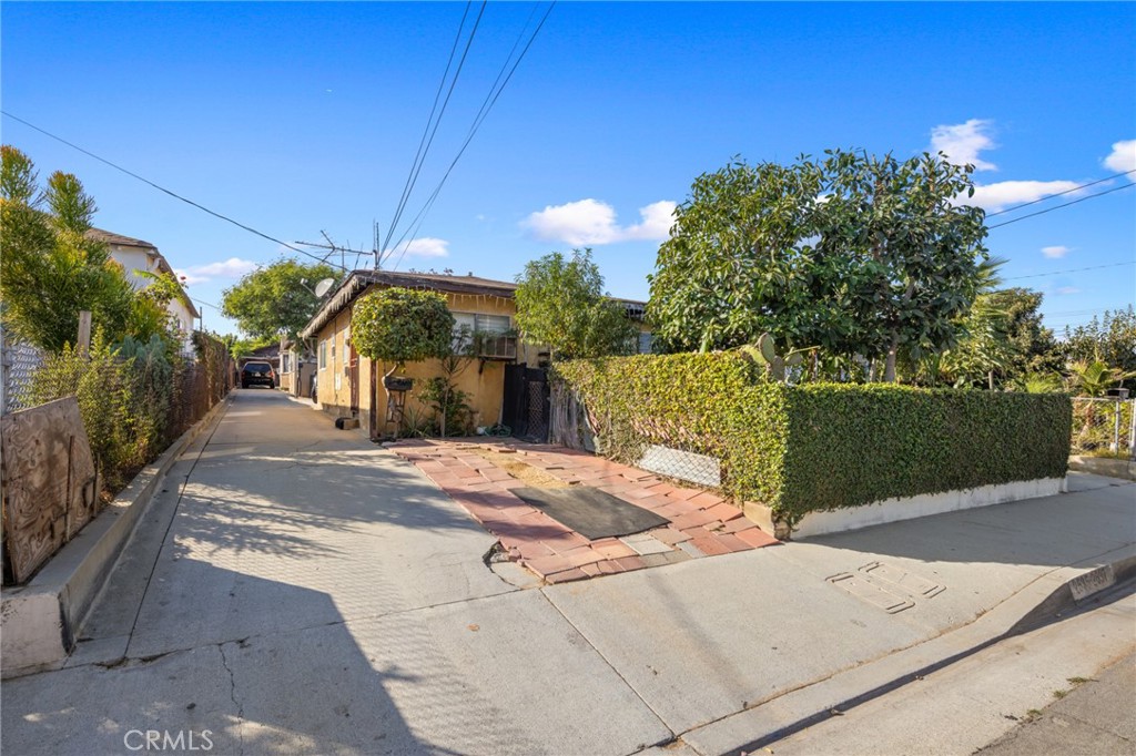 2535 Strathmore Avenue