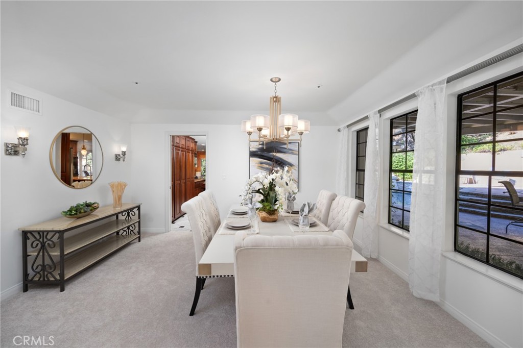 540 Cloverleaf Drive
