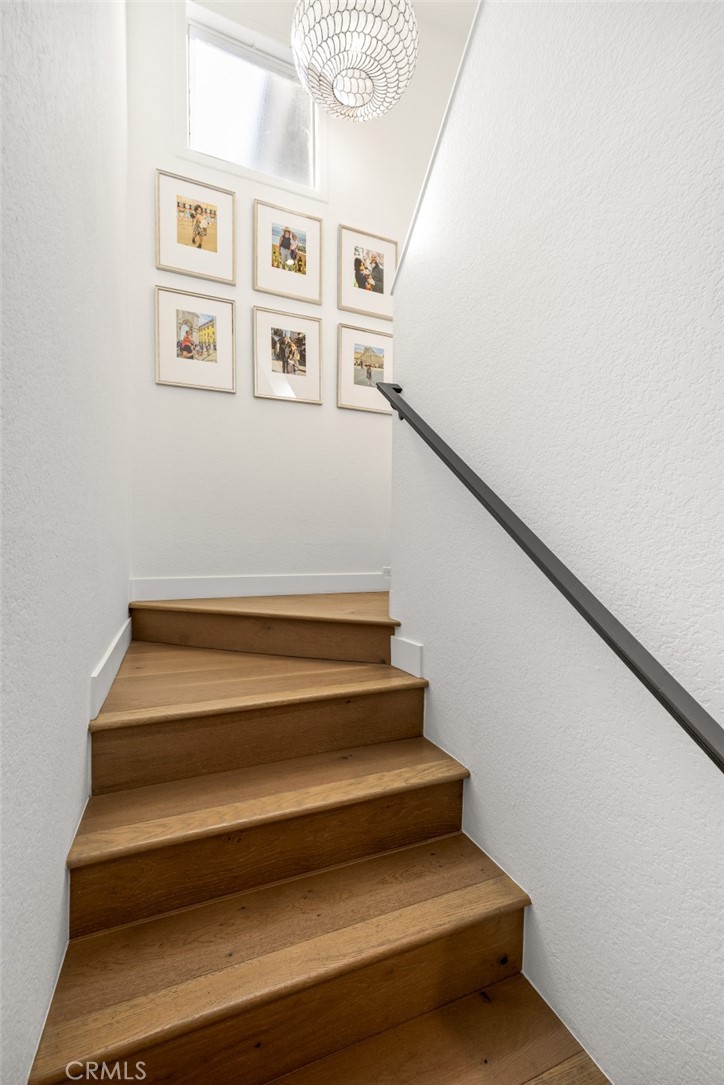 119 N Mountain Avenue B