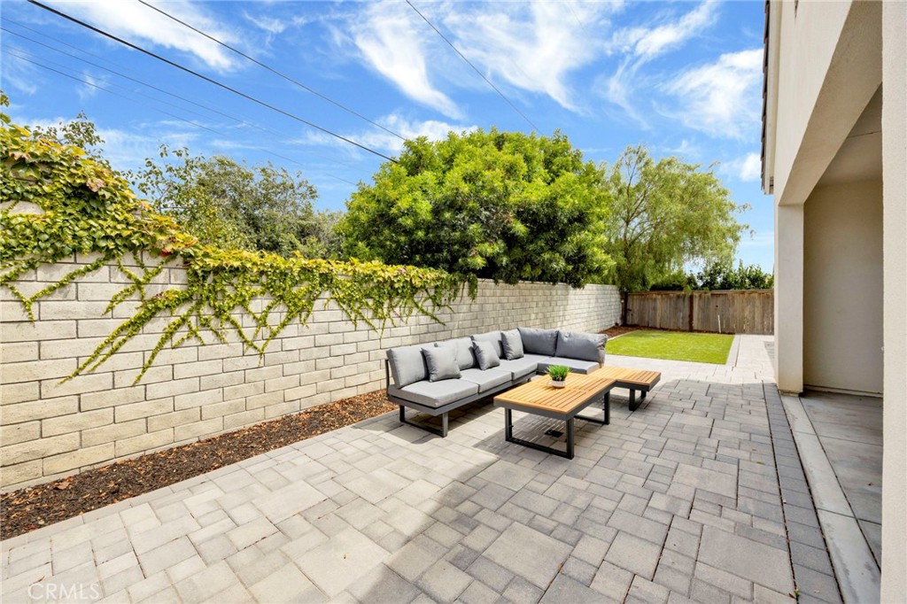 62 Los Altos Street