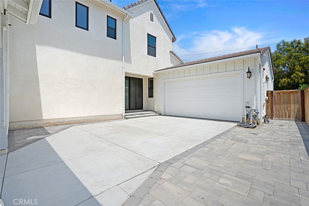 62 Los Altos Street