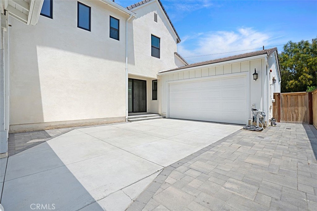 62 Los Altos Street