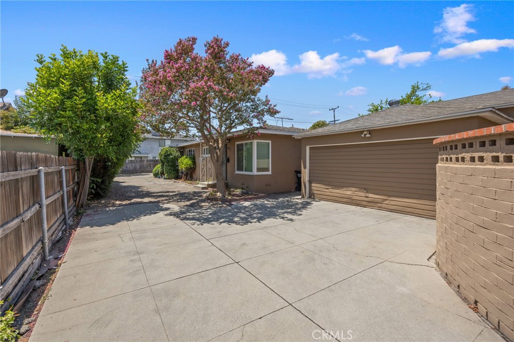 6017 Temple City Boulevard