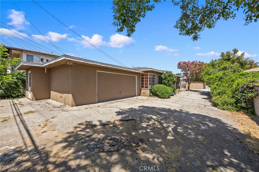 6017 Temple City Boulevard