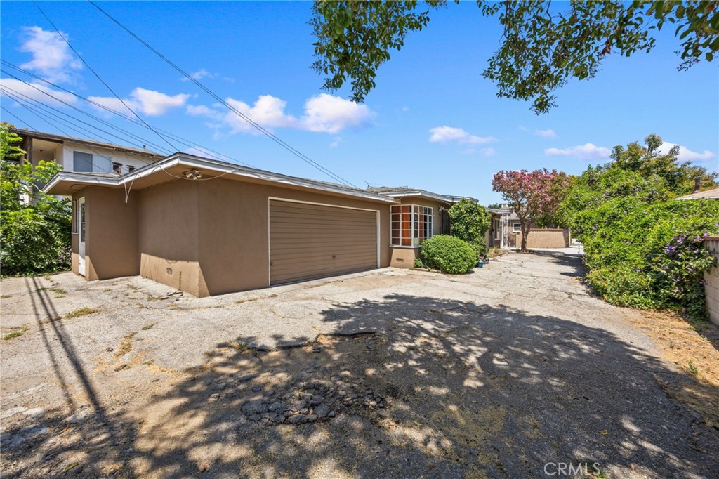 6017 Temple City Boulevard