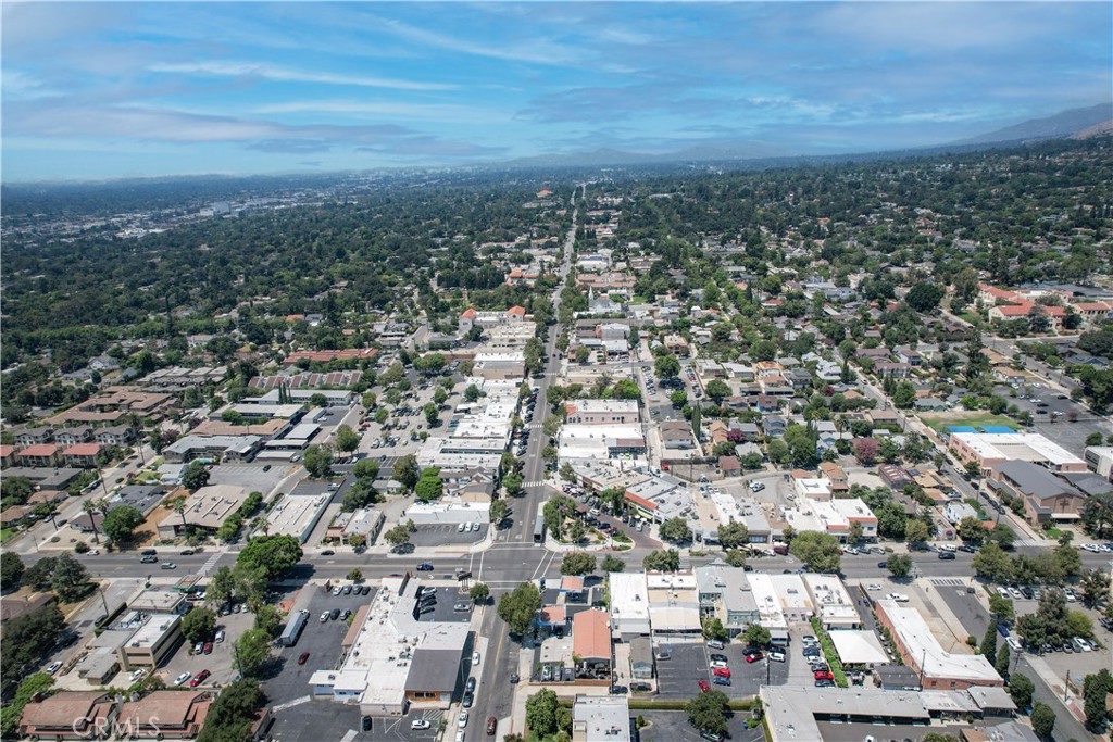 41 N Baldwin Avenue