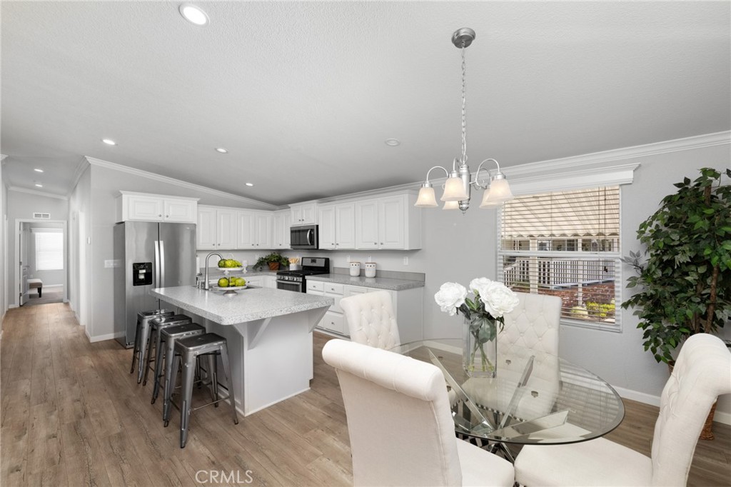 3530 Damien Avenue 109