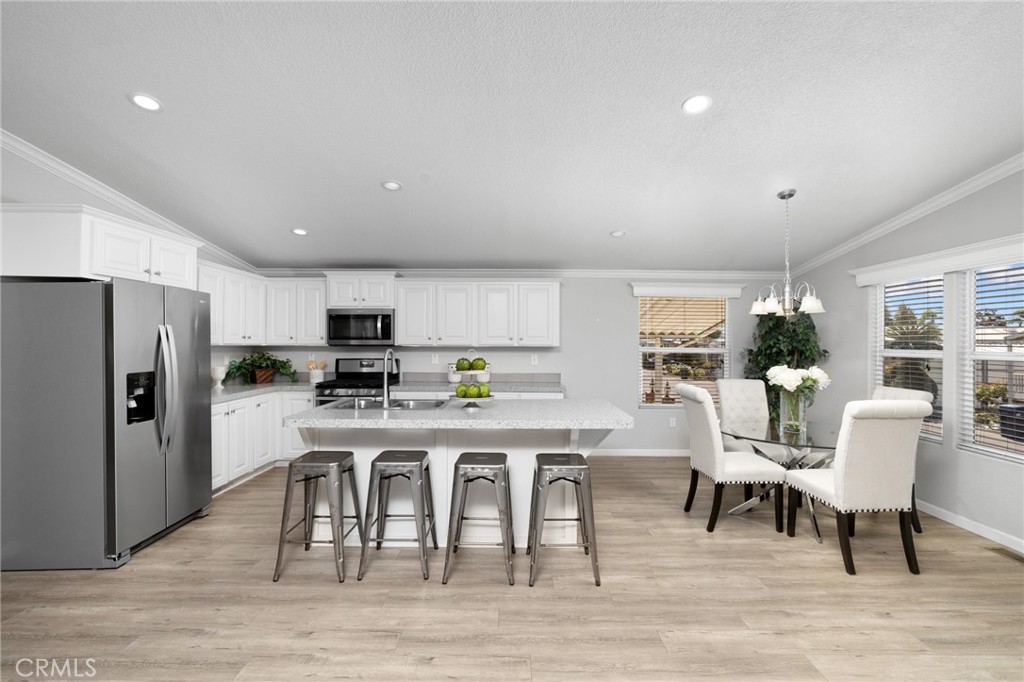 3530 Damien Avenue 109