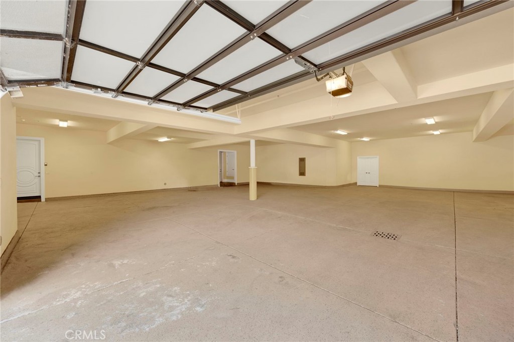 165 Circle Drive