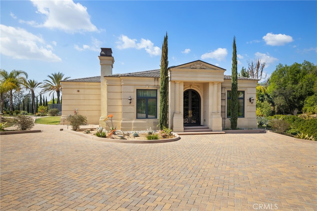 165 Circle Drive