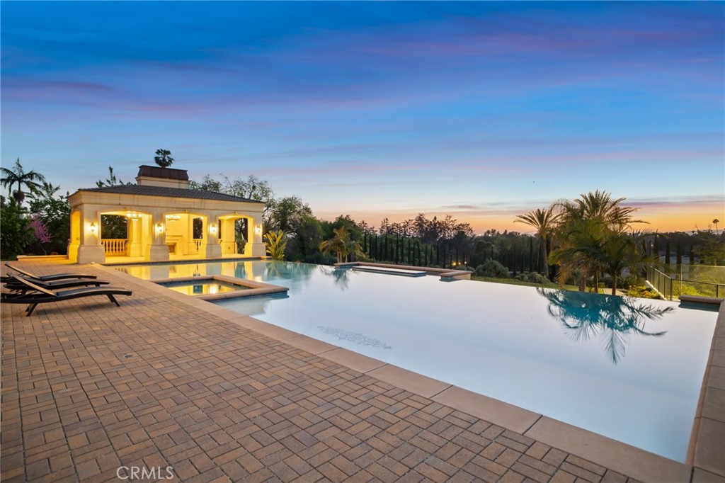 165 Circle Drive