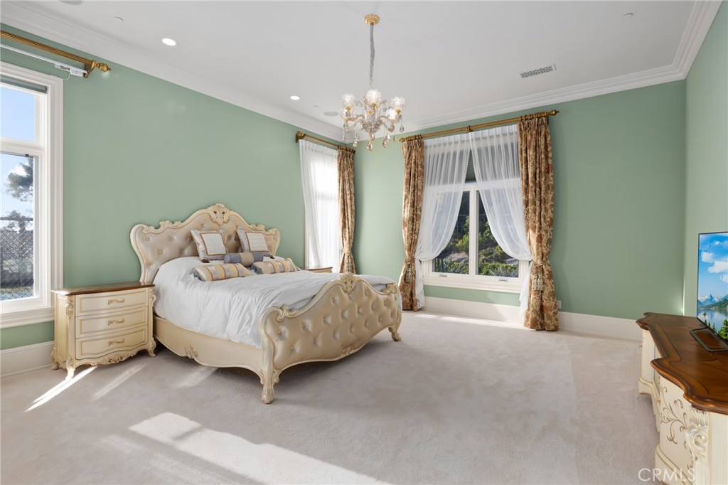 165 Circle Drive