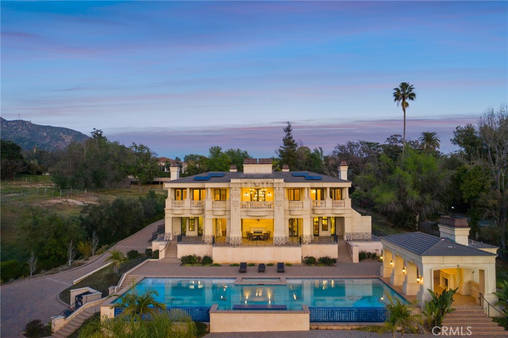 165 Circle Drive