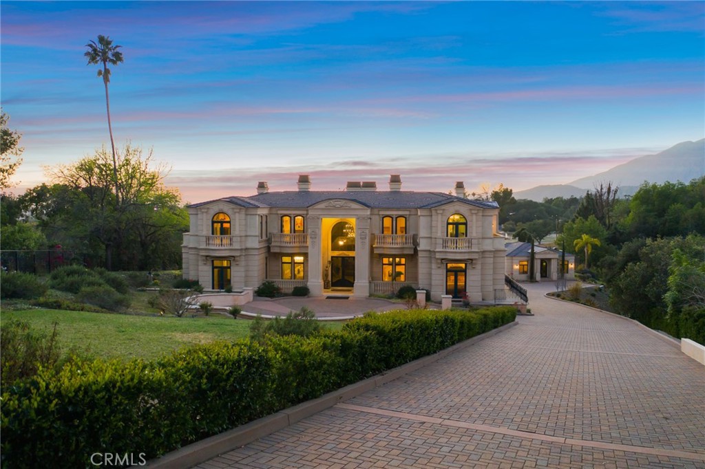 165 Circle Drive