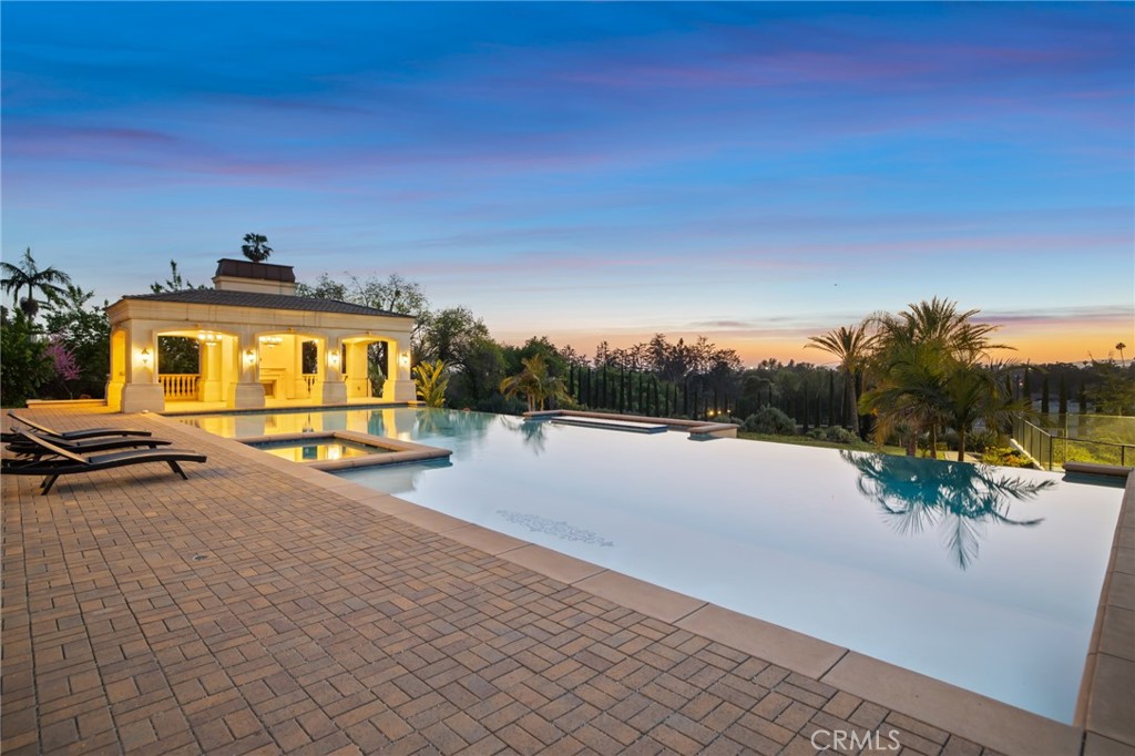 165 Circle Drive