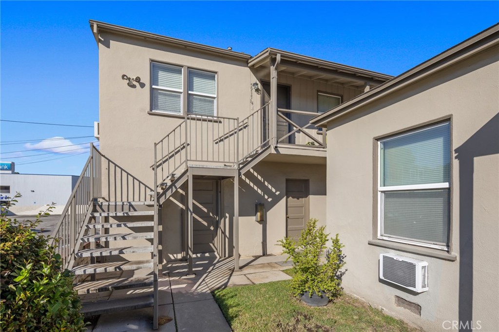 5915 Primrose Avenue