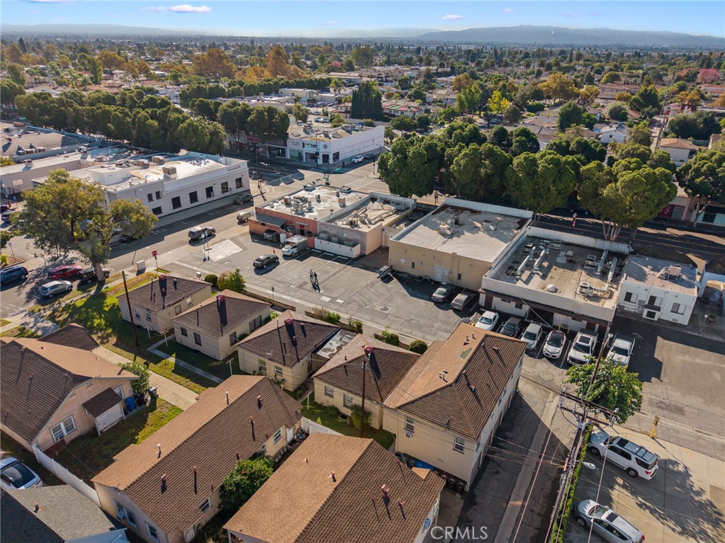 5915 Primrose Avenue