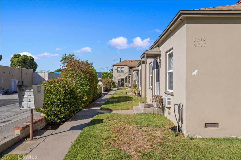 5915 Primrose Avenue