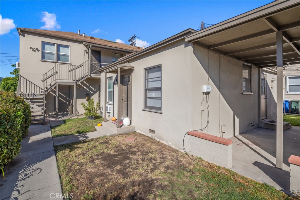 5915 Primrose Avenue